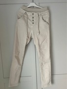 Kremowe spodnie S
