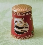 Vintage naparstek kolekcjonerski panda emalia cloisonne złocony metal
