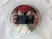 Okrągłe Lusterko Kosmetyczne z Przyssawkami – must-have do makijażu!