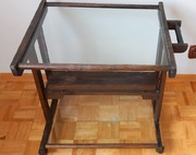 Drewniany stolik - barek