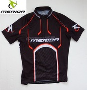 Koszulka na rower MERIDA rozm. XL jak nowa, ładny wzór !!!