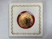 Medal złocony i numizmaty Jan Paweł II Jan XXIII Święty Piotr 8 szt.