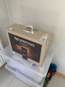 Ekspres kapsułkowy Nespresso Essenza Mini C30