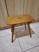 Kultowy Taboret Patyczak PRL – Drewniany Vintage Design