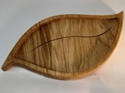 Dębowa tacka „Listek” – idealny upominek dla mamy, kobiety, sympatii 