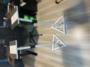 Statywy pod monitory studyjne, głośniki