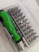 Zestaw bitów i śrubokręt 1 x 32 do naprawy np telefon ,komputer ,gra itp