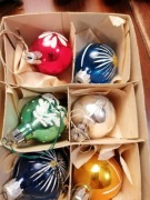 Bombki choinkowe szklane 6 szt 3,5 cm ręcznie zdobione PRL