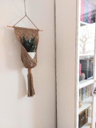 UP Kwietnik makrama wiszący na ściane ze sznurka Ciemny Beż nr5 ścienny