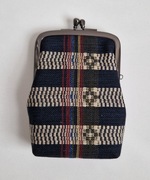 Etui z gobelinowej tkaniny wykonane w Japonii