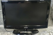 Telewizor LCD marki SAMSUNG 32c