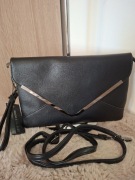 Czarna torebka kopertówka 