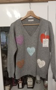 Sweter szary w serca , cekiny, 15% angory. D102