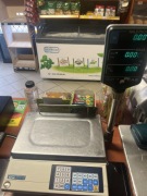 Waga spożywcza z podłączeniem pod kasę