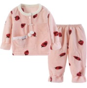 Ubranko różowe dla dziewczynki.