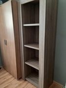 Regał na książki w idealnym stanie