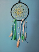 Zielono-szary łapacz snów z listkami