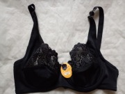 Biustonosz Hong ya 90D