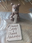 Mis plus napis z masy cukrowej na tort plus cyferka 