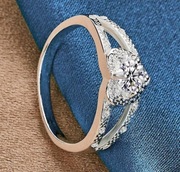 Pierścionek srebrny serduszko 925