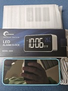 Zegar cyfrowy z termometrem budzikiem lusterkiem