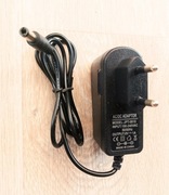 Zasilacz sieciowy AC/DC 100-240VAC 8V 1A
