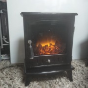 Kominki ledowe duże i małe kolorowe i tradycyjne.