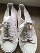 Trampki zmieniajace kolor