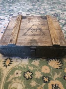 Skrzynia drewniana na uminicję wojskowa PRL