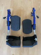 Podnóżki do wózka inwalidzkiego typu Rocket