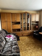 Zestaw mebli : segment, 2 fotele, sofa, ława.