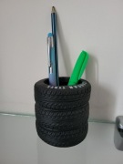 organizer na długopisy w kształcie opony