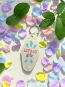 Brelok „Let’s go girlie” – retro motelowy