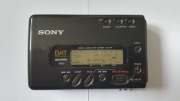 Walkman cyfrowy DAT Sony TCD-D8 ładowarka akumulatorki AA etui