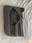 BOCZEK DRZWI PRAWY PRZÓD VW GOLF V Kombi 07-09 TAPICERKA