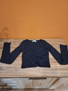 Czarna bluzeczka Bershka