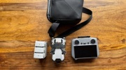 DJI Mini 4 PRO Fly More Combo RC2 (z ekranem) + dodatki