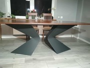 Nogi do stołu jadalnianego w stylu loft.