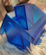 Skarbonka plastikowa domek niebieski 