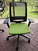 Fotel biurowy obrotowy ergonomiczny Profim Light Up 250S 