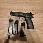 Replika  CZ75 od Tokyo Marui