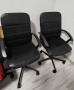 2 Krzesła obrotowe używane