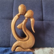 Figurka "Całująca się para" 30,5 cm