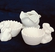 **francuskie białe figurki podstawki Zające świecznik RÓŻA