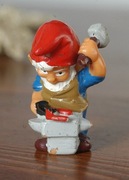 stara figurka FERRERO - krasnal - 1992