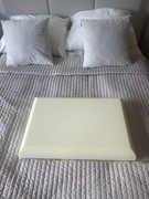 Poduszka Ortopedyczna biała z gąbki używana