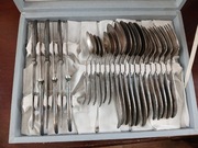 Fraget wczesny PRL posrebrzane sztućce 24 elementy walizka wzór amerykański