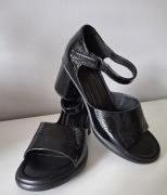 Sandały na obcasie Ecco, roz. 38