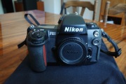 Nikon F100 - aparat analogowy