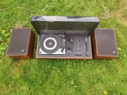 Gramofon plus dwa głośniki 